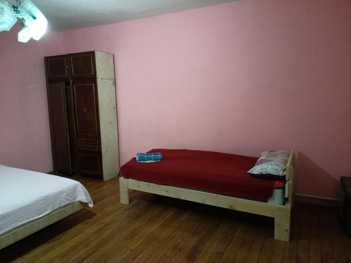 Krone Hostel Užhorod Exteriér fotografie