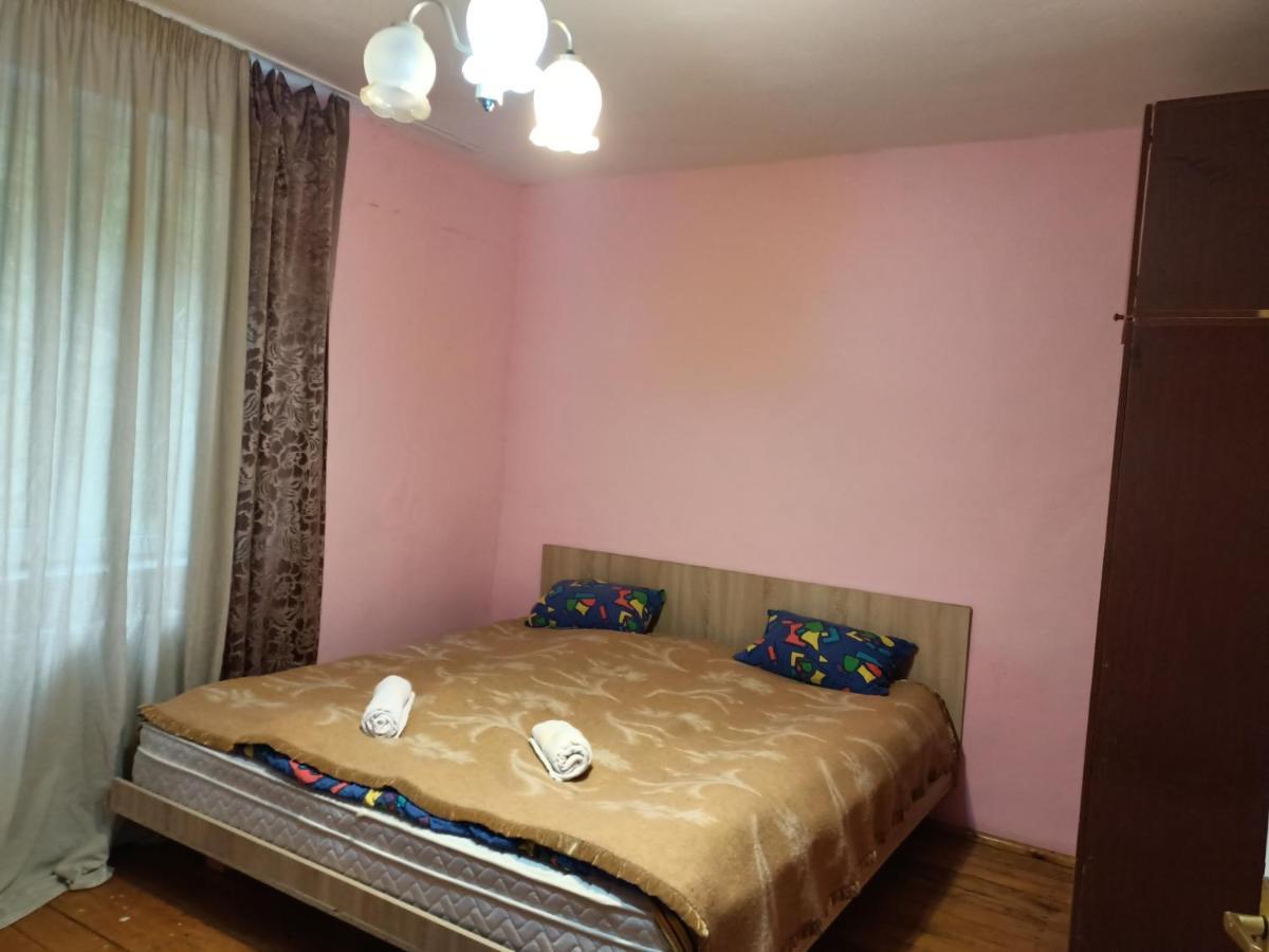 Krone Hostel Užhorod Exteriér fotografie
