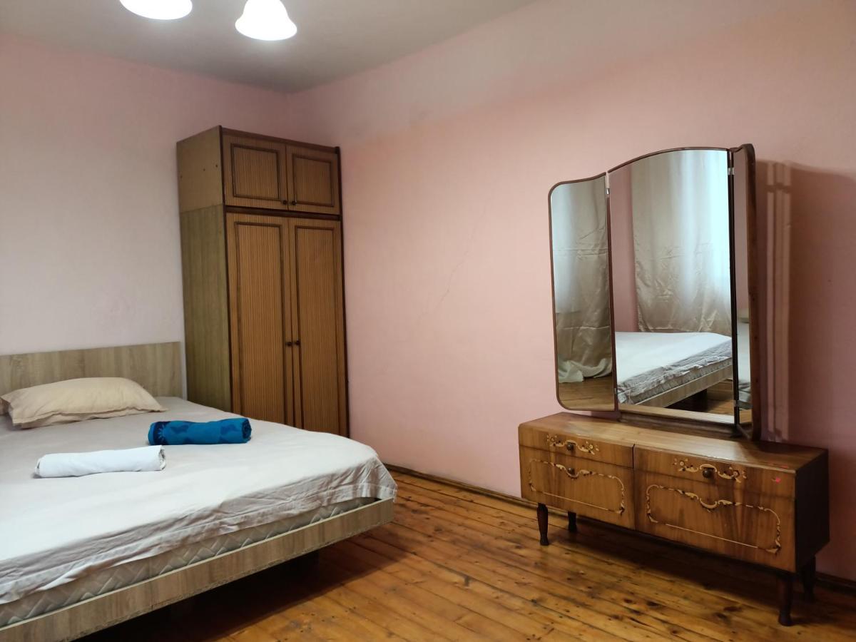 Krone Hostel Užhorod Exteriér fotografie