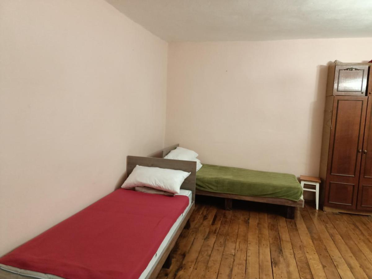Krone Hostel Užhorod Exteriér fotografie