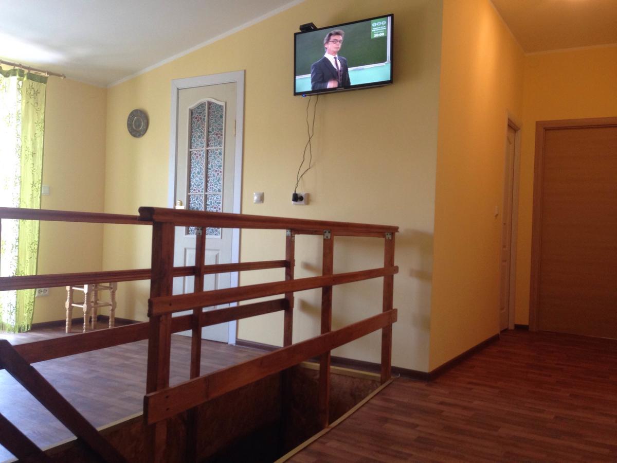 Krone Hostel Užhorod Exteriér fotografie