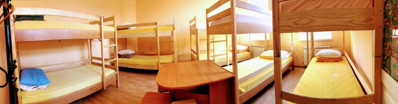 Krone Hostel Užhorod Exteriér fotografie