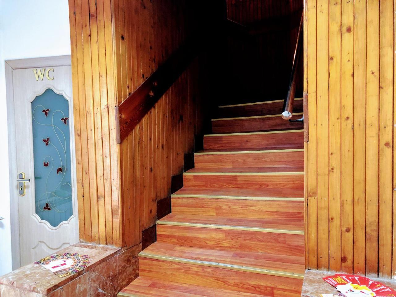 Krone Hostel Užhorod Exteriér fotografie