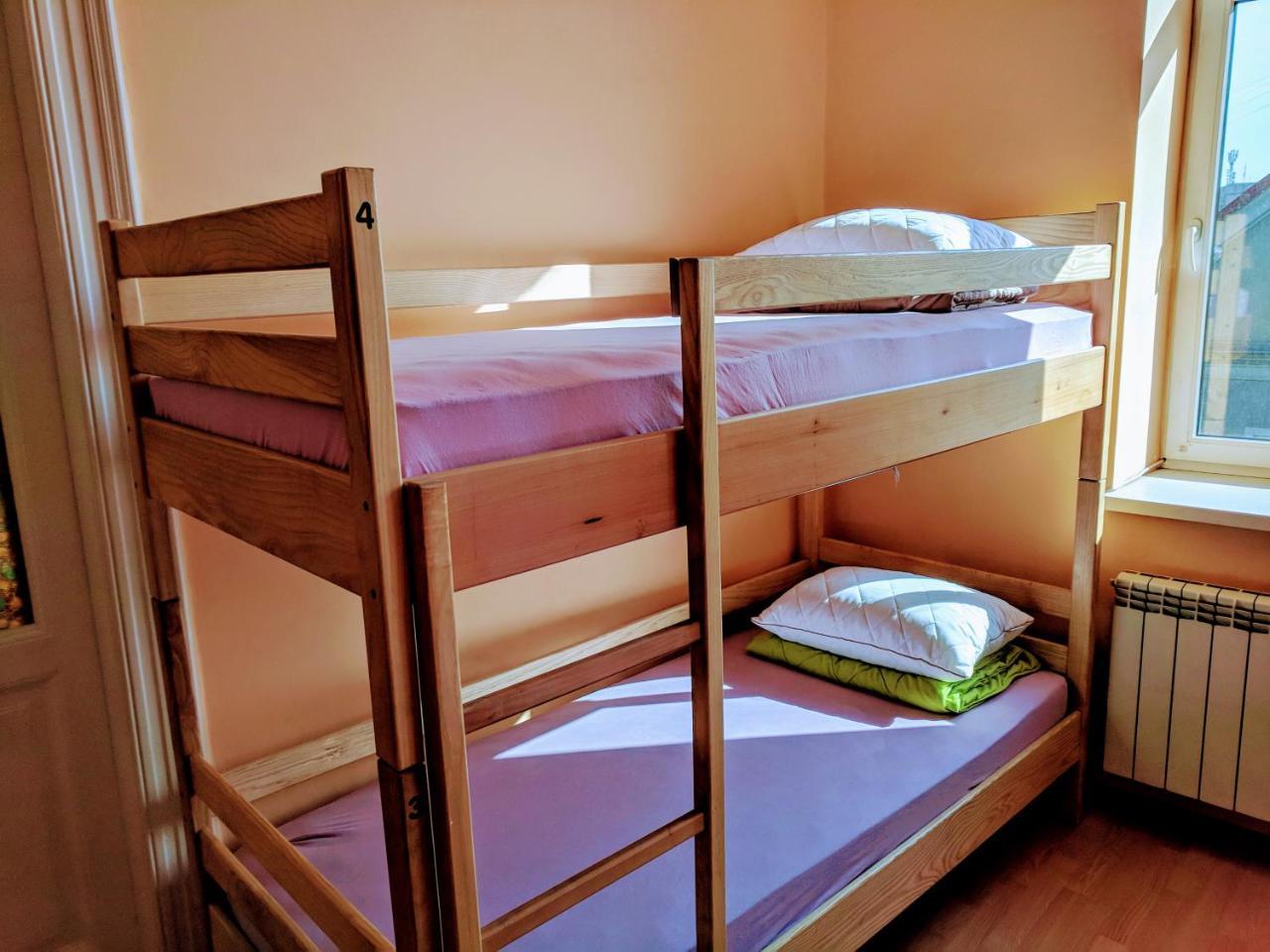Krone Hostel Užhorod Exteriér fotografie