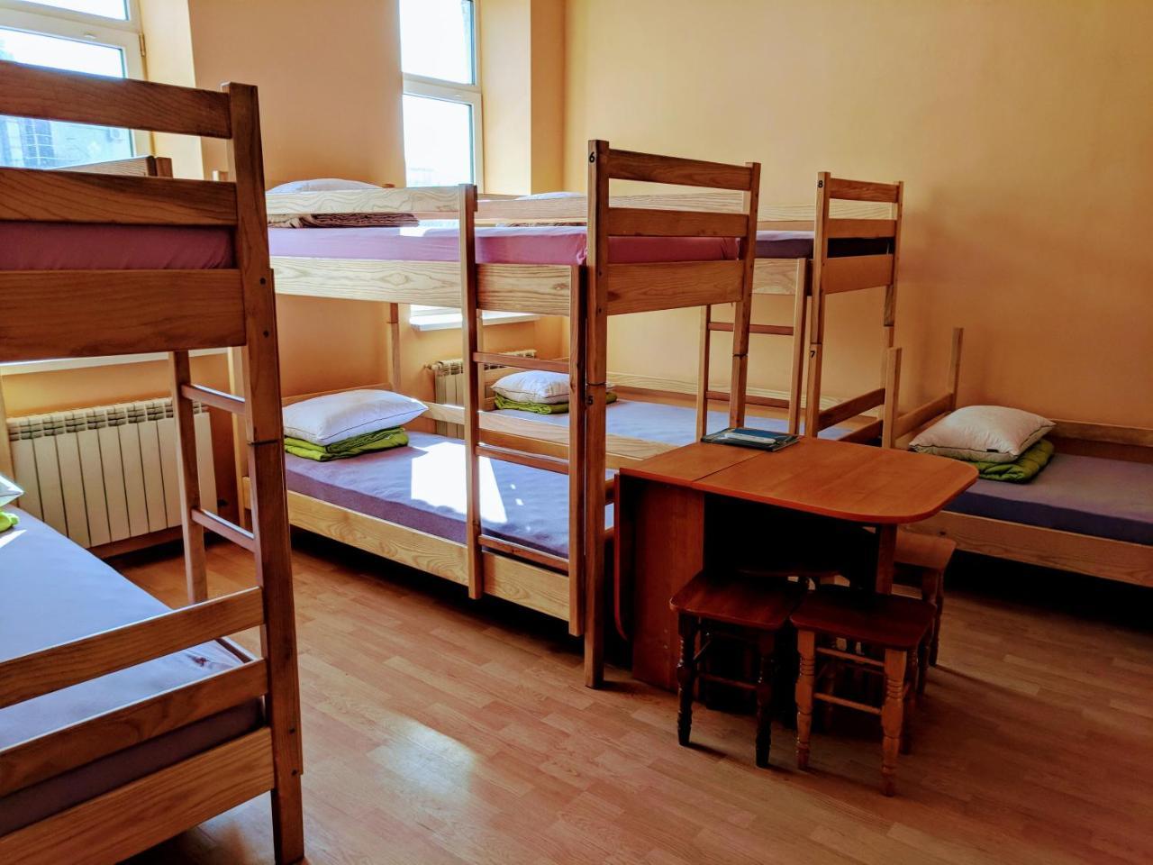 Krone Hostel Užhorod Exteriér fotografie