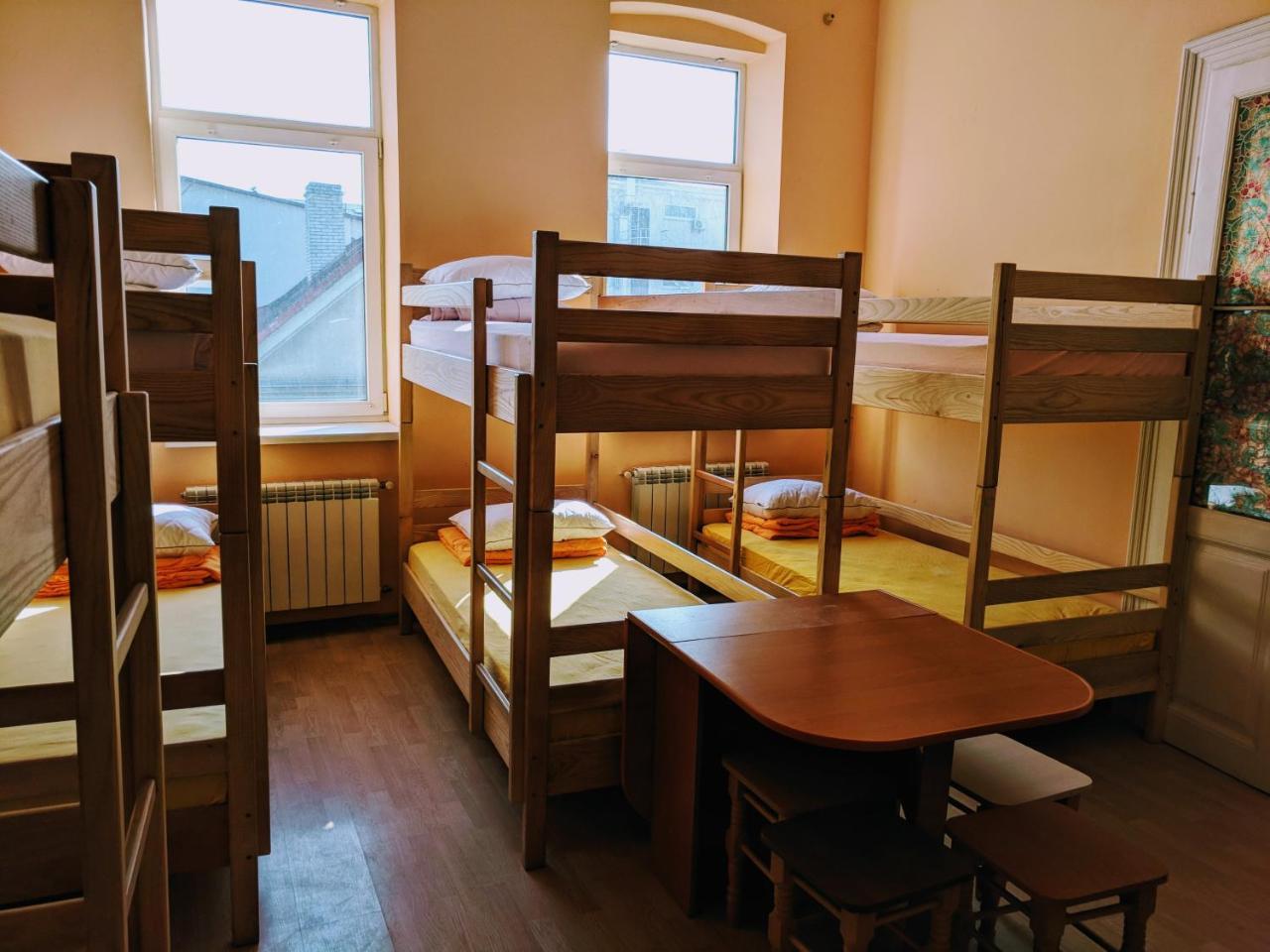 Krone Hostel Užhorod Exteriér fotografie
